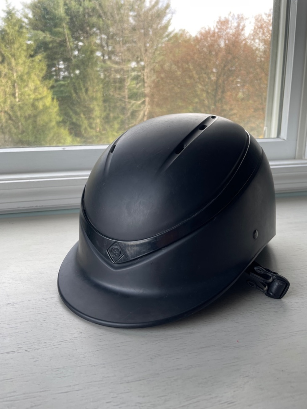 Charles Owen Small Shell Luna Black Gloss